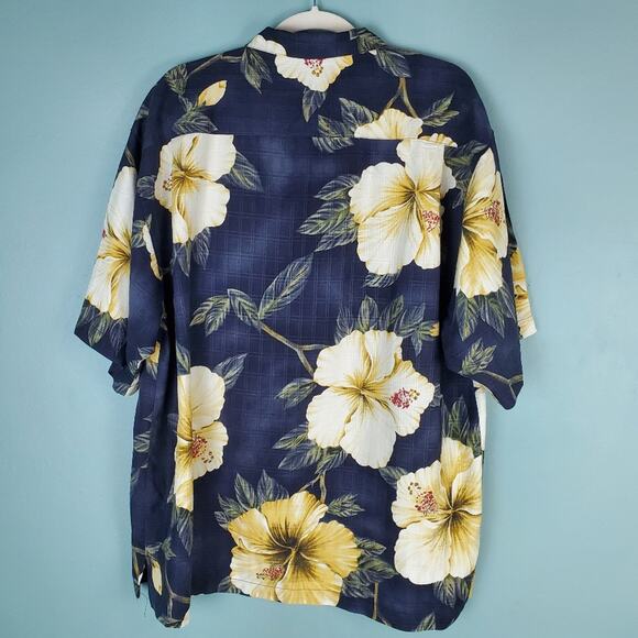 Tommy Bahama Silk Floral Hawaiian Short Sleeve Button Down Shirt Size Large - Picture 2 of 8